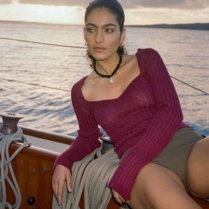 Paris Georgia Linen V Neck Top